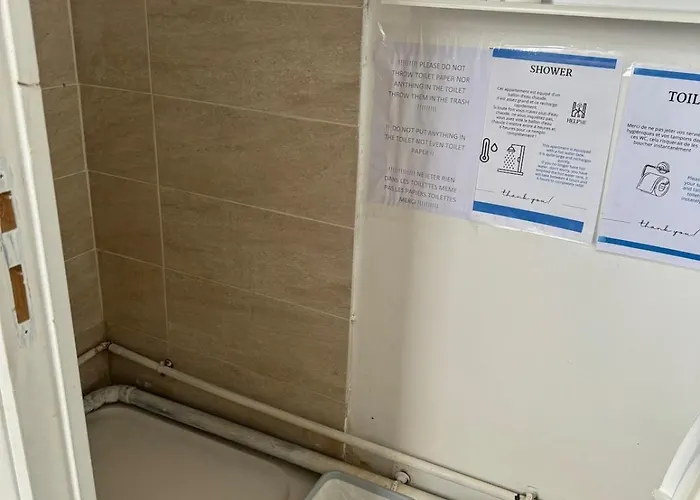 Cozy Nearby Champs Elysees 7